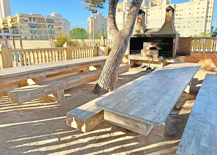Coqueto Con Piscina, Nuevo A 50M Del Mar, Parking Gratis